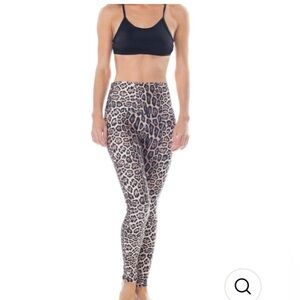 ONZIE High Waist Leopard Legging SIZE: S/M